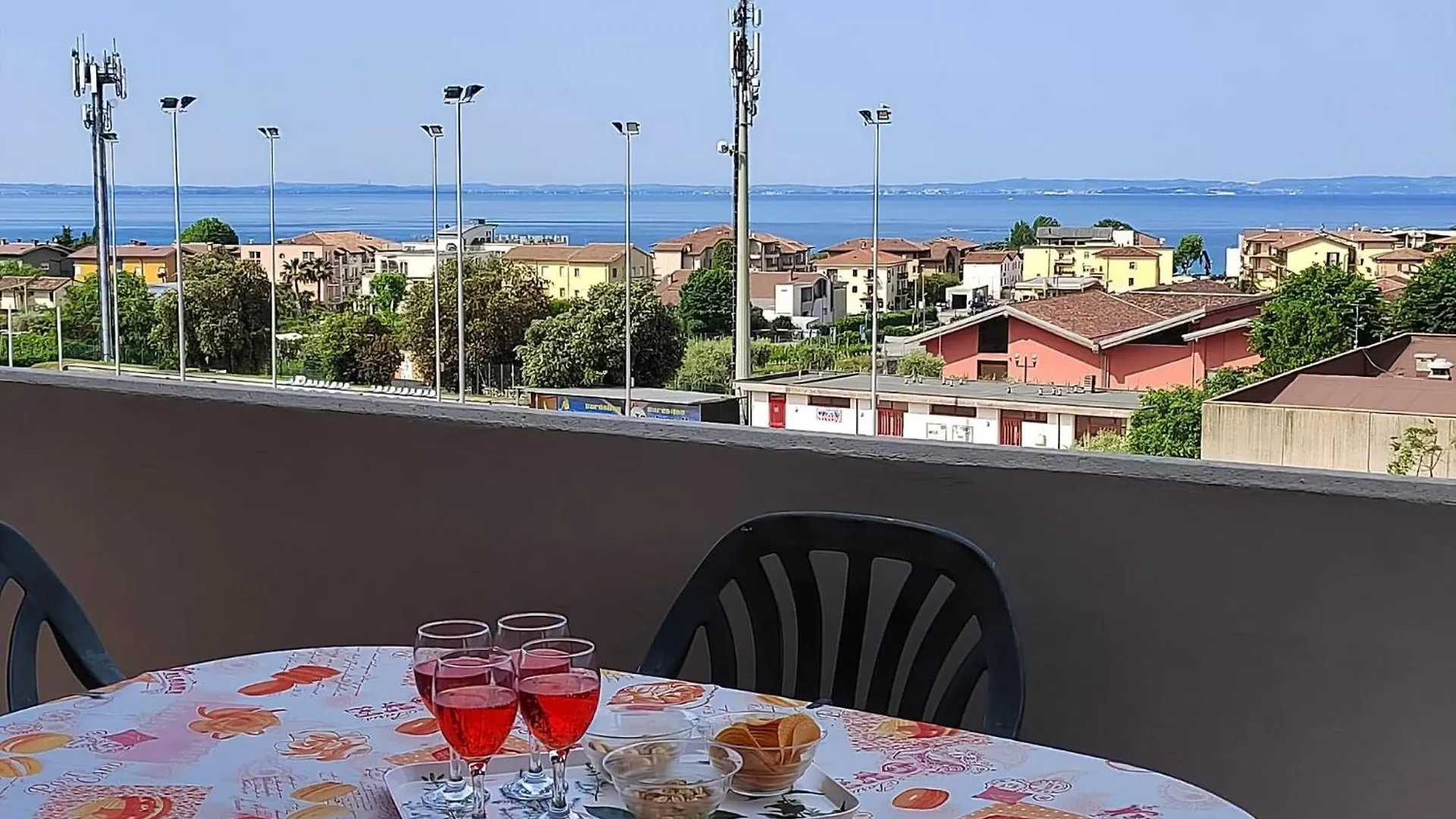 La Terrazza Sul Lago, In Einer Residenz Mit Pool Bardolino 0*,  Italia