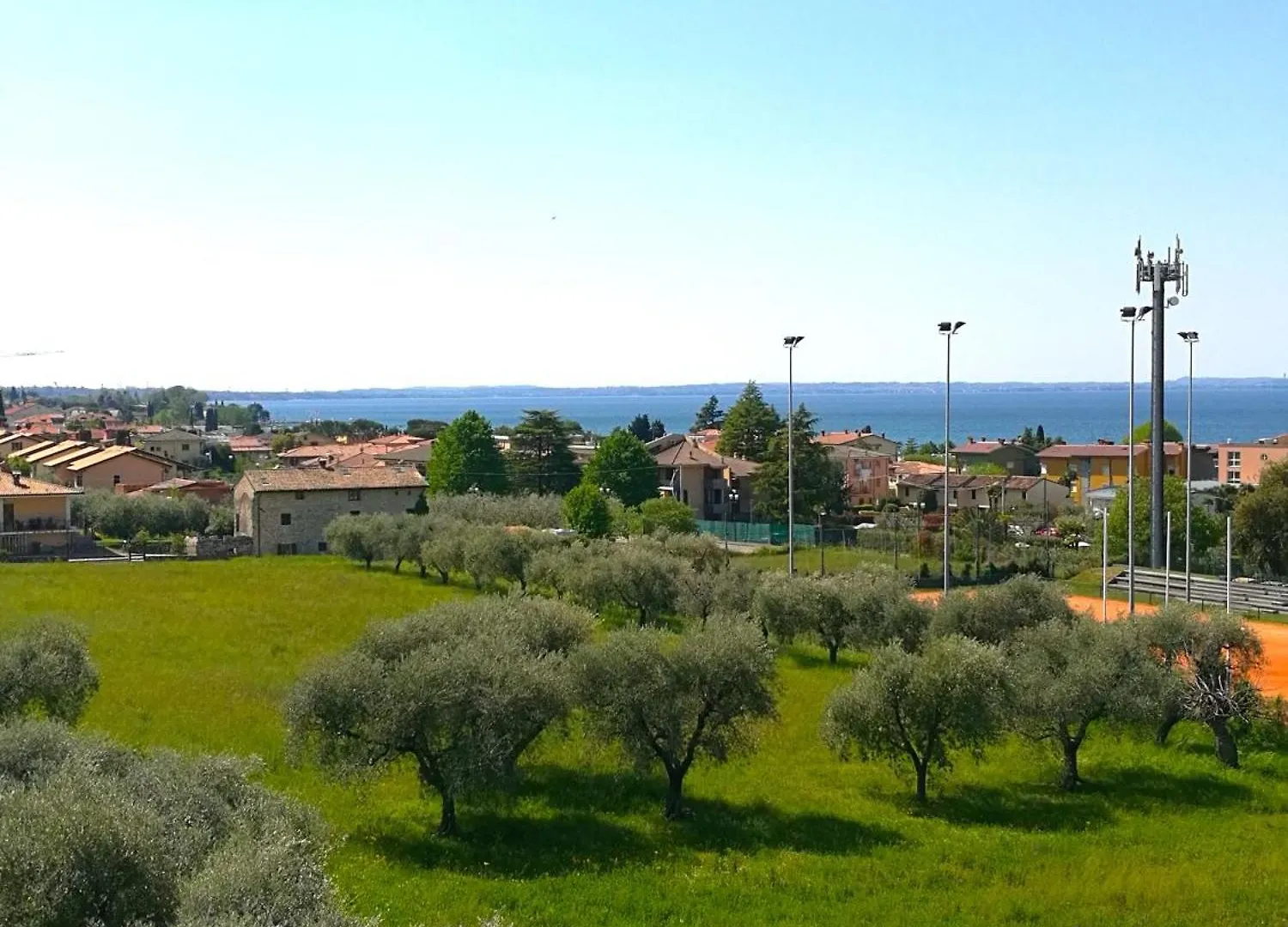 La Terrazza Sul Lago, In Einer Residenz Mit Pool Bardolino Italia