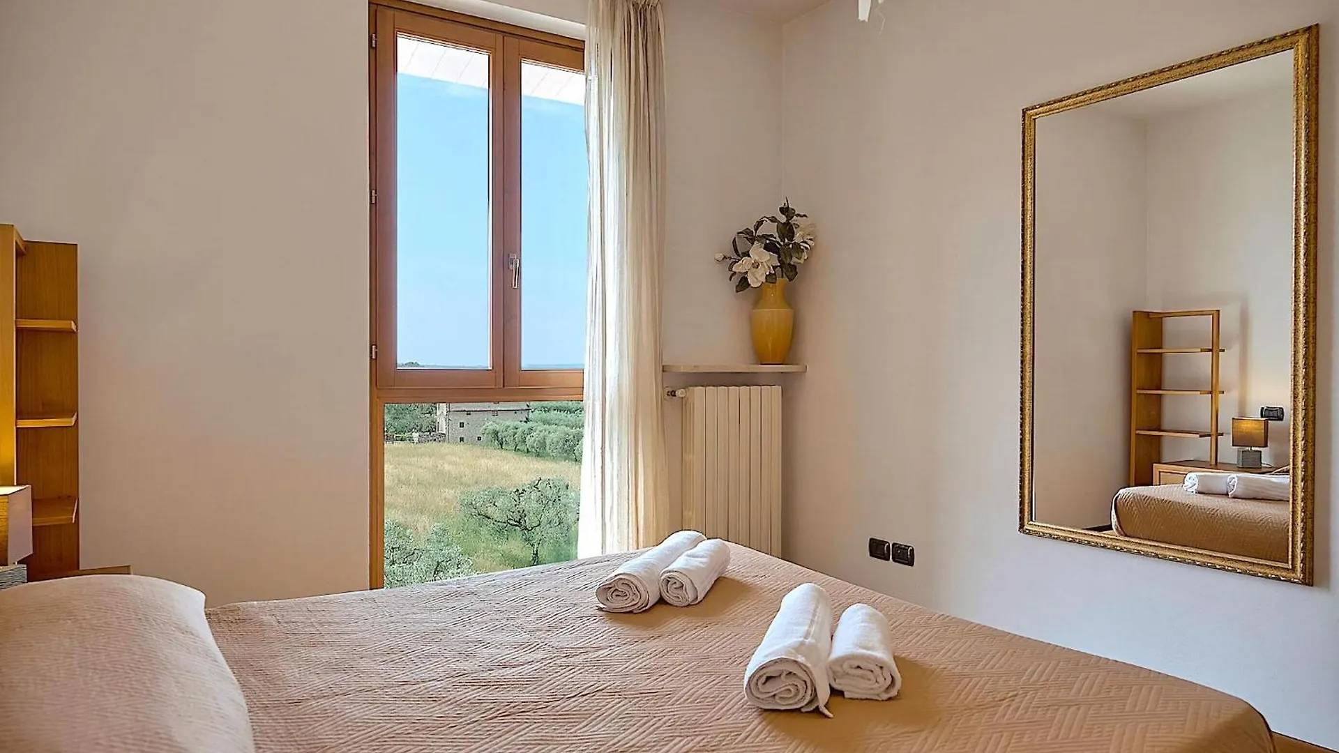 Appartamento La Terrazza Sul Lago, In Einer Residenz Mit Pool Bardolino